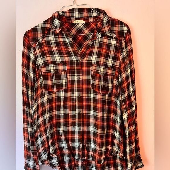 Jane and Delancey Cotton Flannel Button Up Fringe Medium - Picture 1 of 4